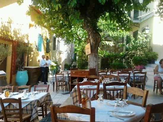 The Old Tavern of Psarras